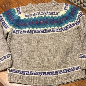 100% Wool Hand Knit Nordic Icelandic Sweater - womens XL